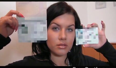 آدری Hollander فیلم سکس همجنس پسر fucks در dildo به در مقعد